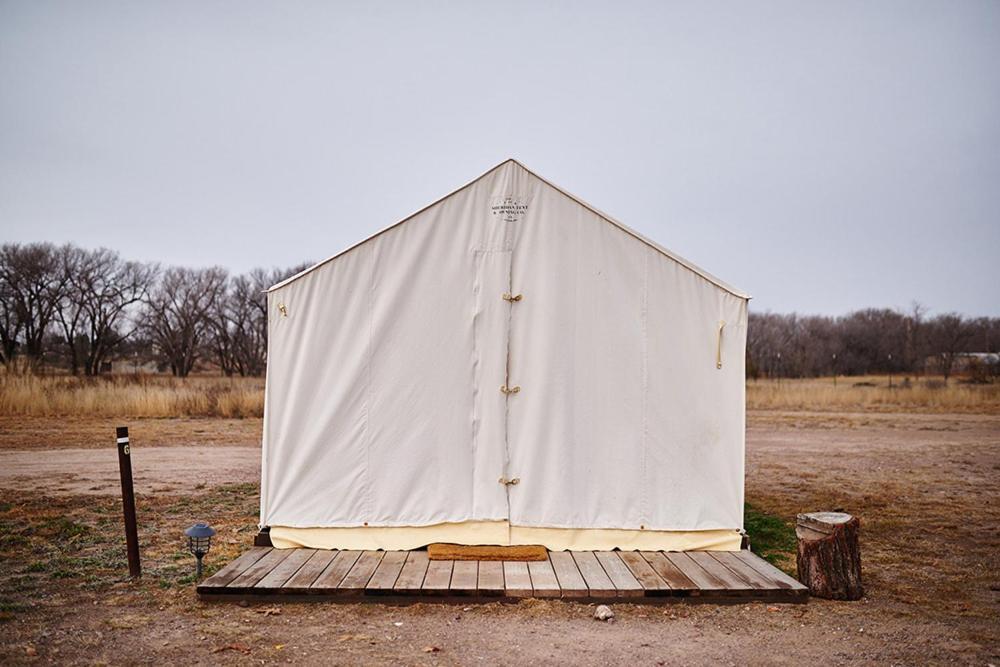 El Cosmico Villa Marfa Buitenkant foto